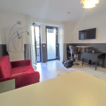 Heart Of 24 7 Check In * فيسبادن